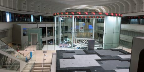 Tokyo Stock Exchange | Haupthalle der Tokyoter Börse Tokyo Stock Exchange | Haupthalle der Tokyoter Börse