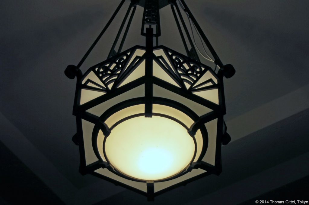 Art Déco-Lampe im Vorzimmer