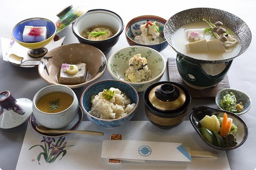 とうふ料理 {19.7.2026}