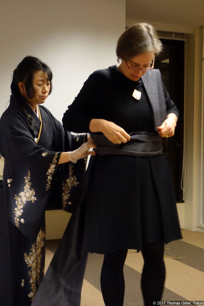 Vortrag/Workshop von Kazue Kurebayashi-Morsbach: Wie wählt frau den passenden Obi zu einem Kimono?