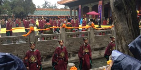 Bei den Feierlichkeiten aus Anlass des Geburtstags von Konfuzius (2014)