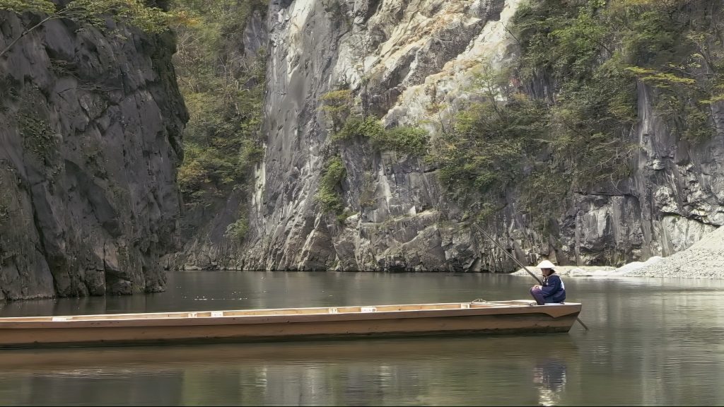 Frau im Boot- Mizu no oto-3
