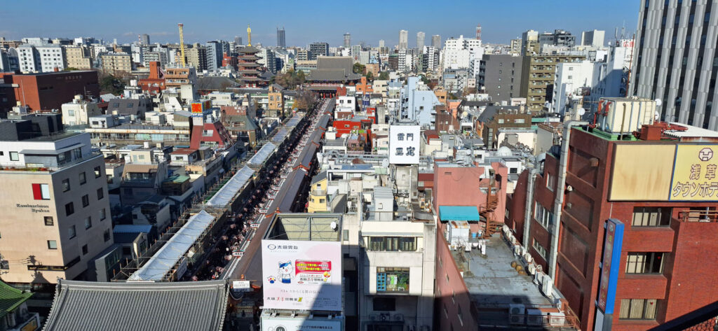 Sensō-ji, Asakusa | Nakamise-dori Einkaufsstraße vor dem Haupttor des Sensō-ji in Asakusa, Taitō-ku